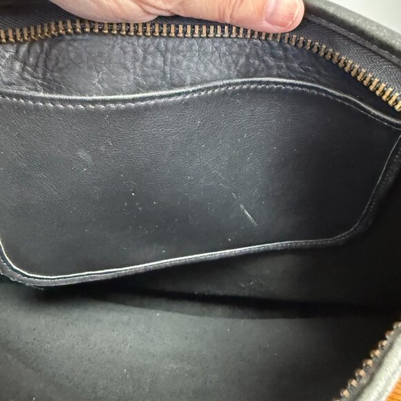 Vintage Black Leather Bucket Bag Heavy Duty Construction and Zipper - Picture 8 of 10